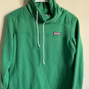 Vineyard vines sweatshirt